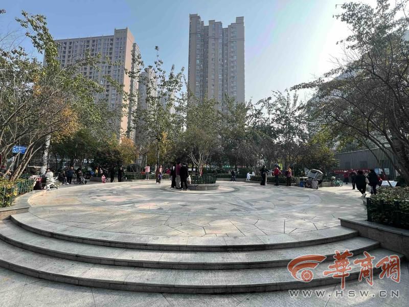 公园 适老化方面这些做得还不错 但还有改进空间新葡京适老化大调研华商报记者走访了12座城市(图5) 公园 适老化方面这些做得还不错 但还有改进空间新葡京适老化大调研华商报记者走访了12座城市(图5)