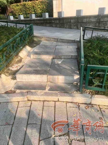 公园 适老化方面这些做得还不错 但还有改进空间新葡京适老化大调研华商报记者走访了12座城市(图16)